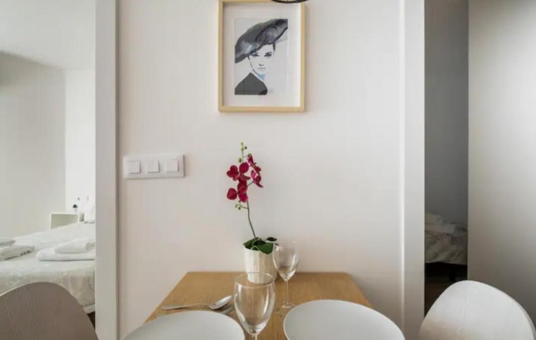 Apartment Close To The Beach Sant Adrià de Besòs Exteriör bild